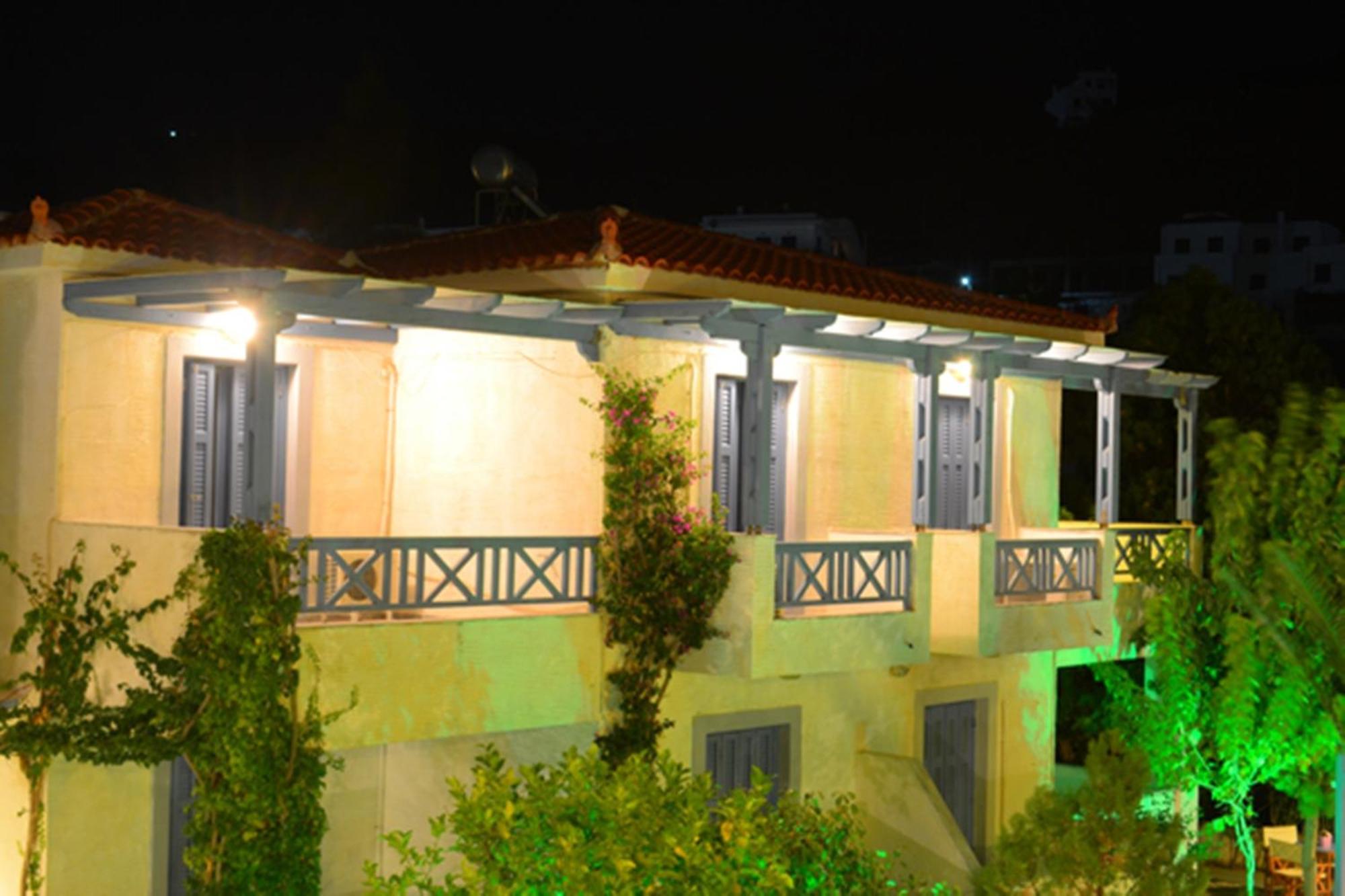 Maistrali Studios Batsi  Ngoại thất bức ảnh