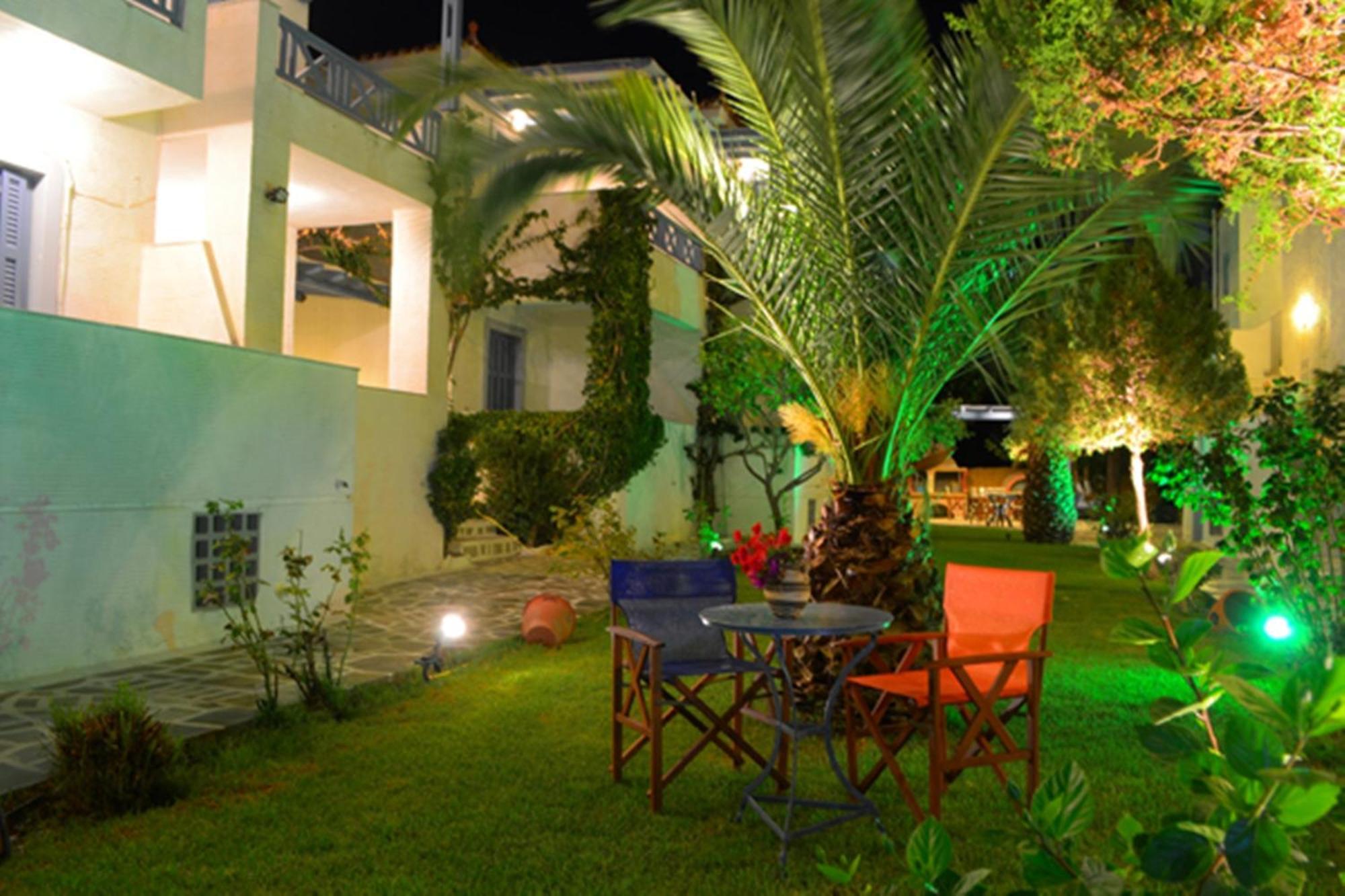 Maistrali Studios Batsi  Ngoại thất bức ảnh