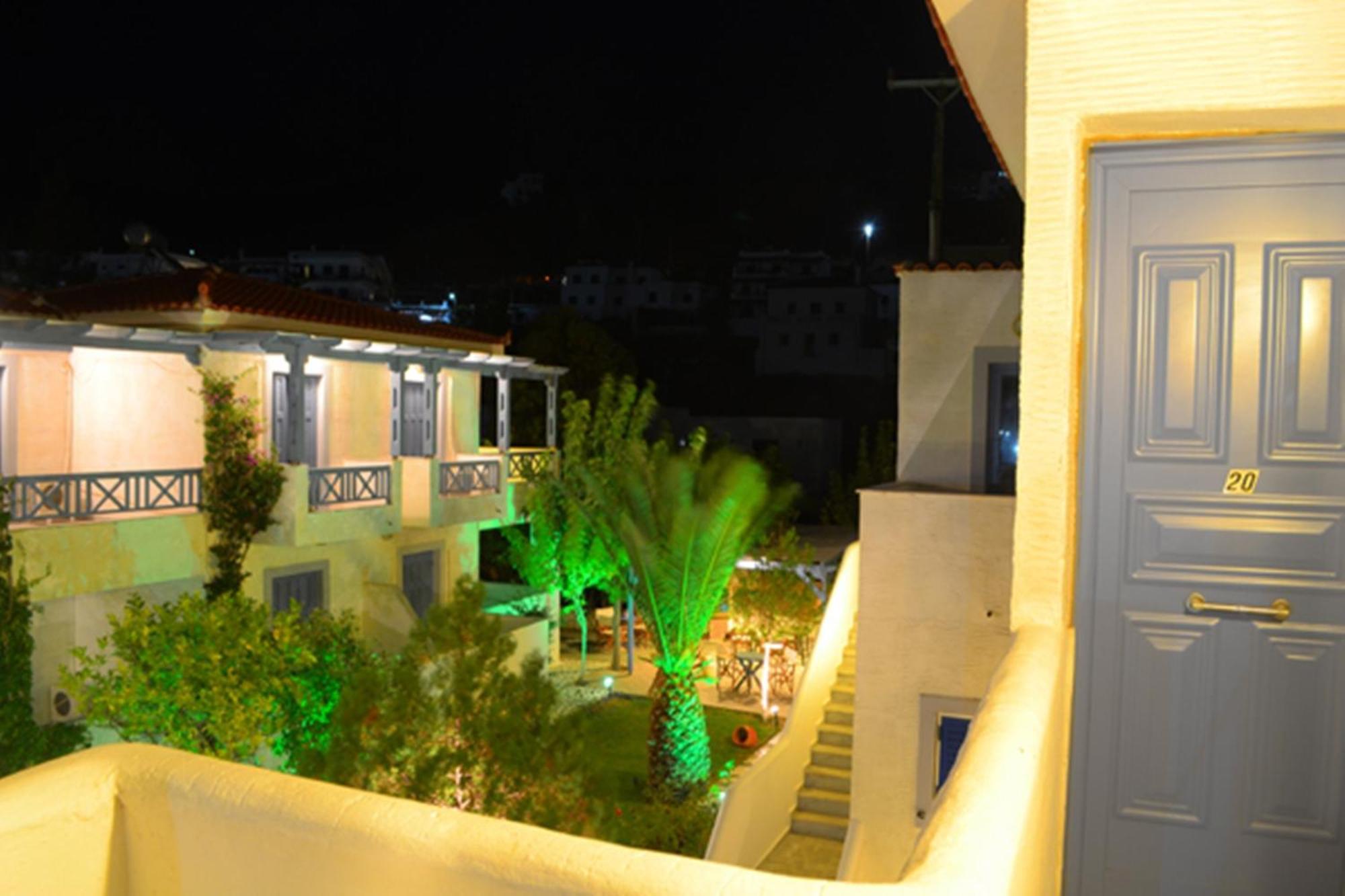 Maistrali Studios Batsi  Ngoại thất bức ảnh